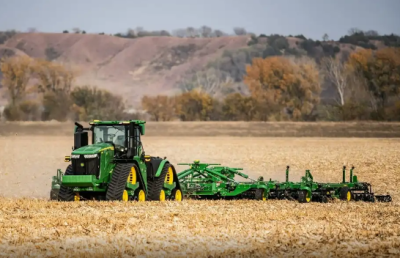 трактор John Deere 9RX